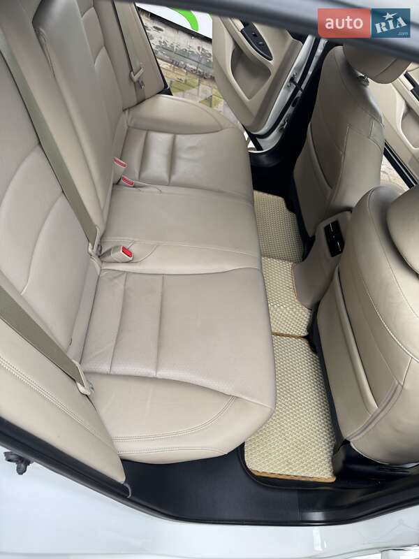 Седан Honda Accord 2015 в Хмельницком