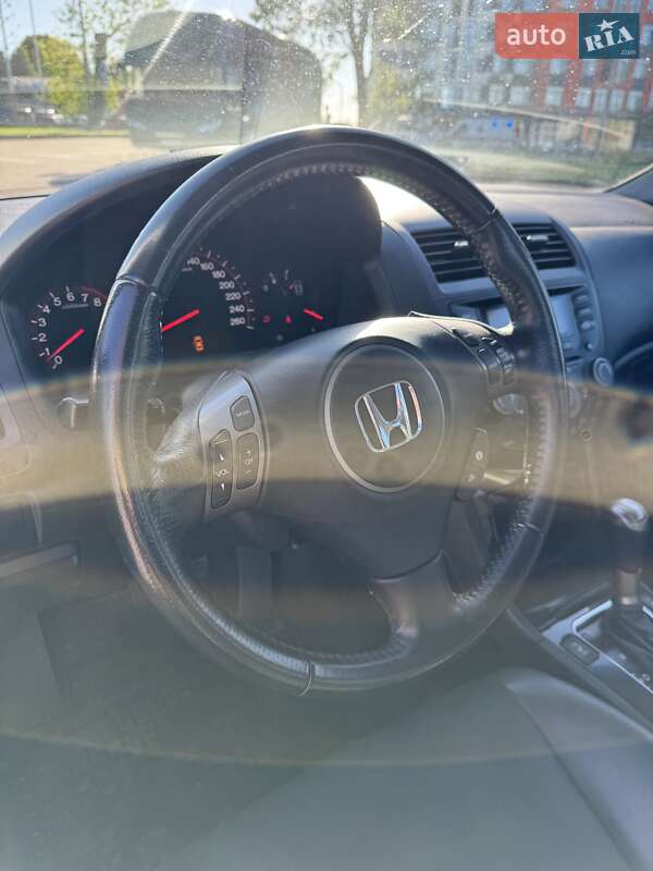 Седан Honda Accord 2008 в Києві