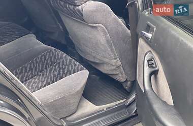 Седан Honda Accord 1994 в 