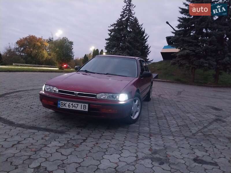 Седан Honda Accord 1993 в Дубні фото 5 Седан Honda Accord 1993 в Дубні