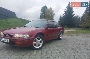 Седан Honda Accord 1993 в Дубно