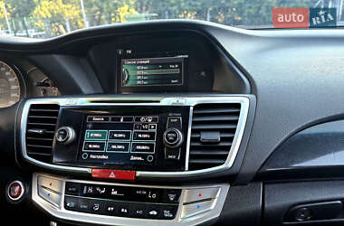 Седан Honda Accord 2013 в 