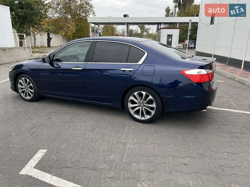 Седан Honda Accord 2013 в Виннице