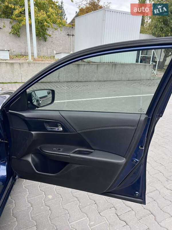 Седан Honda Accord 2013 в Виннице