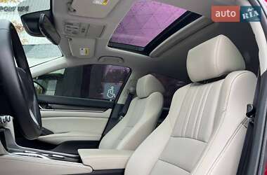 Седан Honda Accord 2022 в 