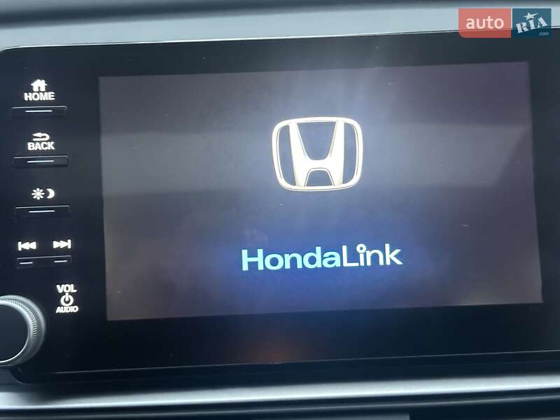 Седан Honda Accord 2018 в Киеве фото 8 Седан Honda Accord 2018 в Киеве