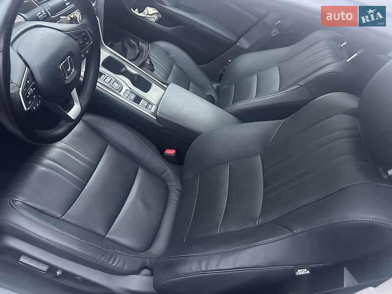 Седан Honda Accord 2018 в Киеве фото 31 Седан Honda Accord 2018 в Киеве
