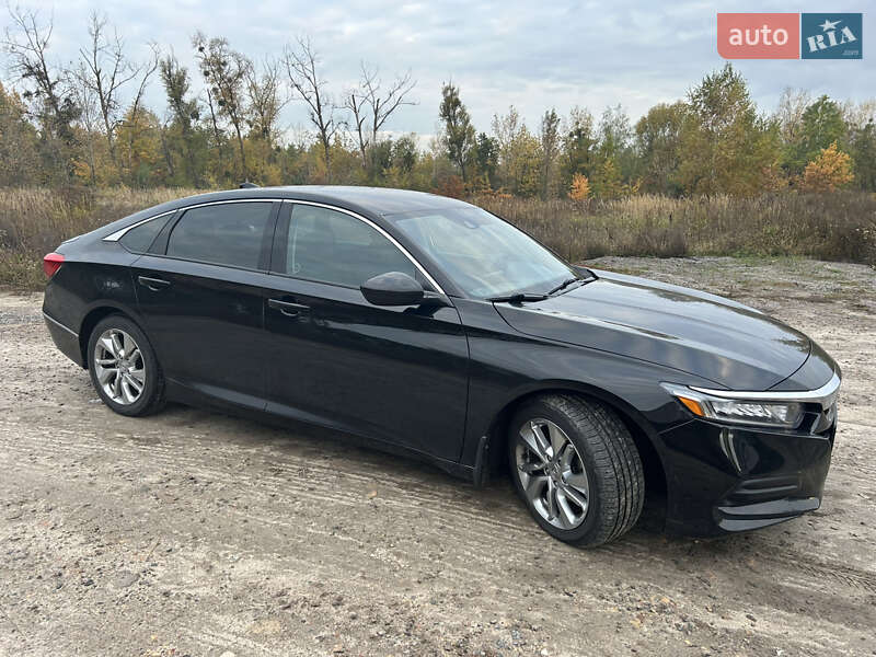 Седан Honda Accord 2018 в Софіївській Борщагівці