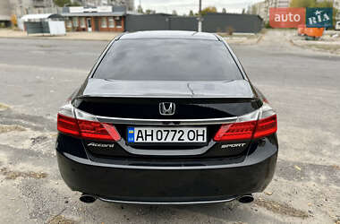 Седан Honda Accord 2013 в 