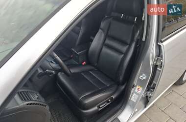 Универсал Honda Accord 2004 в 