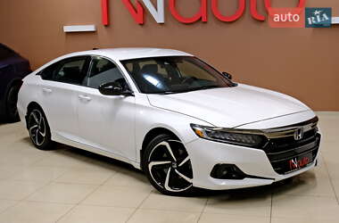 Седан Honda Accord 2022 в 