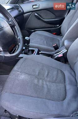 Седан Honda Accord 1997 в  фото 9 Седан Honda Accord 1997 в