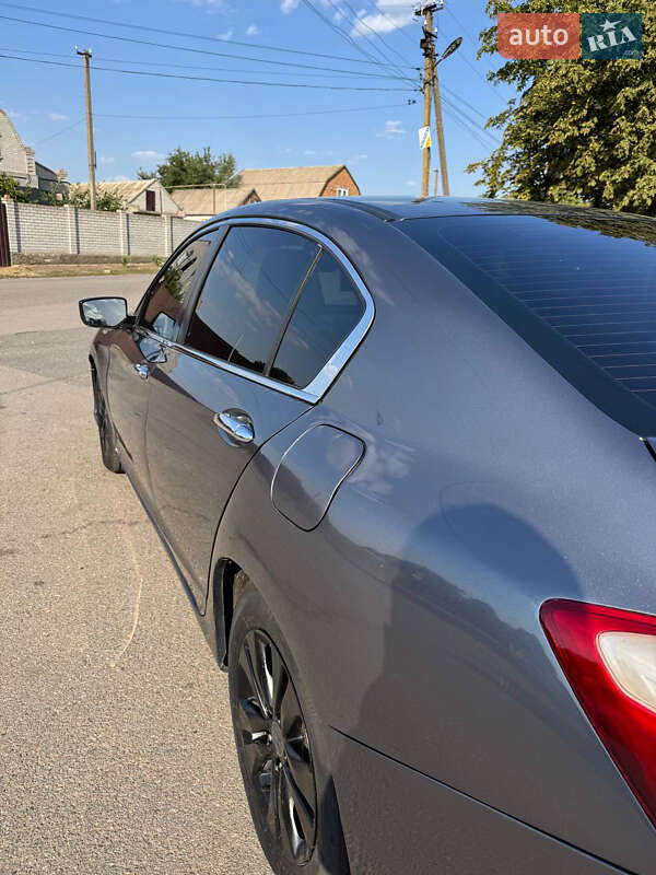 Седан Honda Accord 2015 в Дніпрі