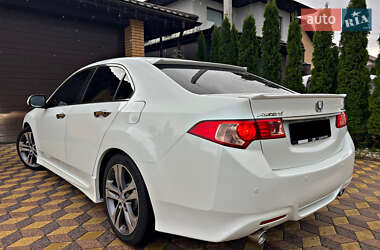 Седан Honda Accord 2012 в 