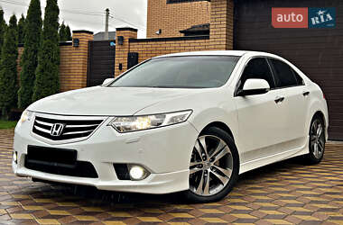 Седан Honda Accord 2012 в Києві