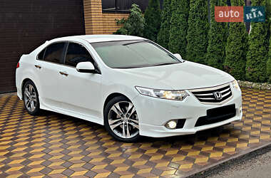 Седан Honda Accord 2012 в 