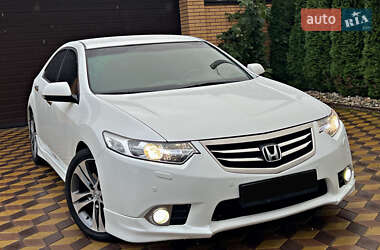 Седан Honda Accord 2012 в 
