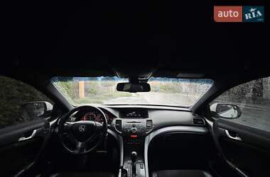 Седан Honda Accord 2012 в 