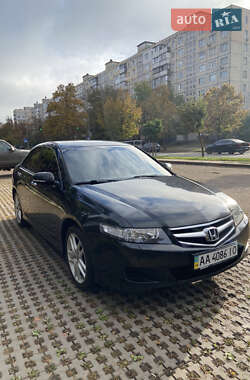Седан Honda Accord 2006 в  фото 5 Седан Honda Accord 2006 в