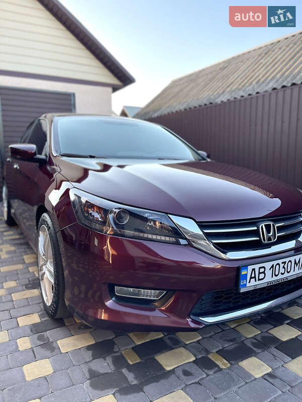 Седан Honda Accord 2013 в Тульчине