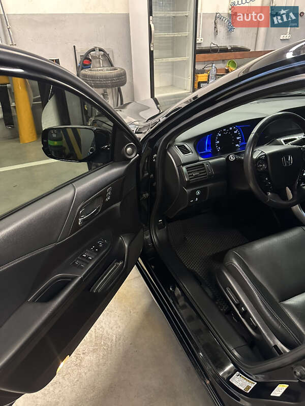 Седан Honda Accord 2014 в Николаеве