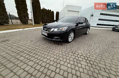 Седан Honda Accord 2015 в Львові
