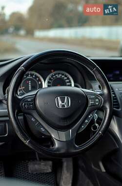 Седан Honda Accord 2012 в 
