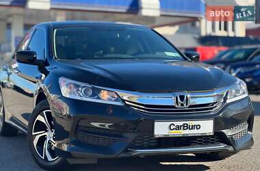 Седан Honda Accord 2016 в 