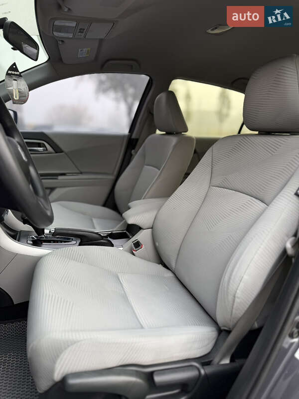Седан Honda Accord 2014 в Виннице
