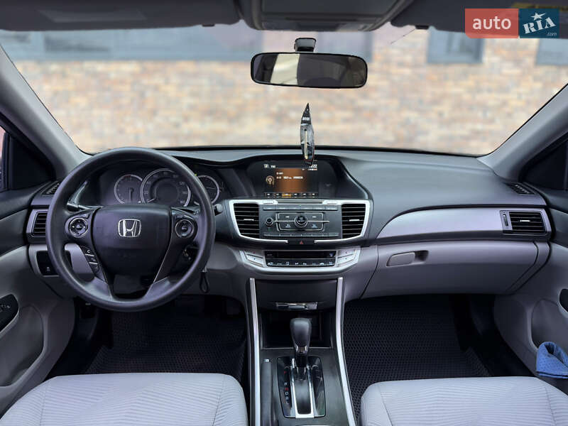 Седан Honda Accord 2014 в Виннице