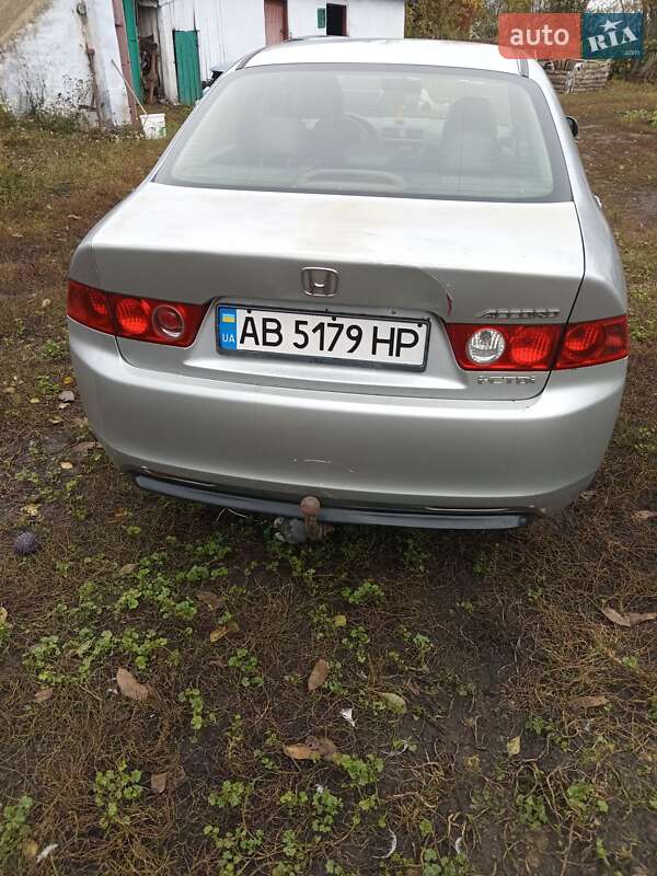 Седан Honda Accord 2004 в Виннице фото 8 Седан Honda Accord 2004 в Виннице