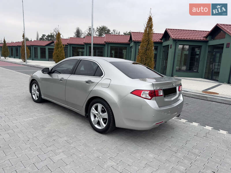 Седан Honda Accord 2008 в Киеве
