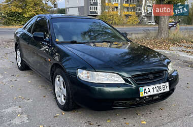 Купе Honda Accord 1998 в  фото 2 Купе Honda Accord 1998 в
