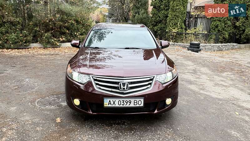 Седан Honda Accord 2010 в Харькове
