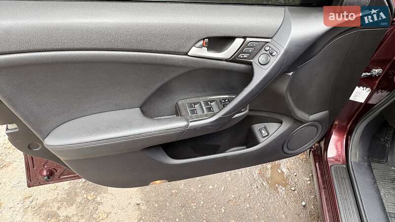 Седан Honda Accord 2010 в Харькове