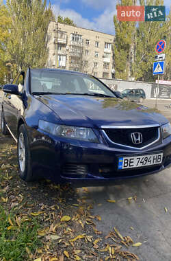 Седан Honda Accord 2004 в  фото 2 Седан Honda Accord 2004 в