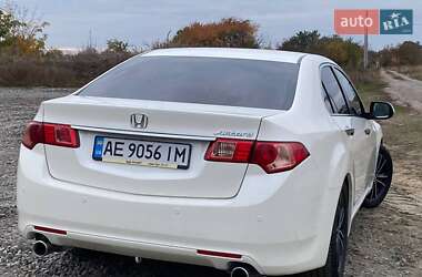 Седан Honda Accord 2011 в  фото 12 Седан Honda Accord 2011 в