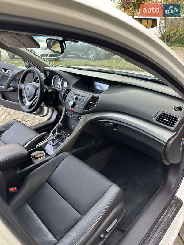 Седан Honda Accord 2008 в Львові