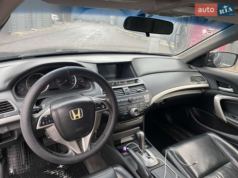 Купе Honda Accord 2008 в Києві фото 10 Купе Honda Accord 2008 в Києві
