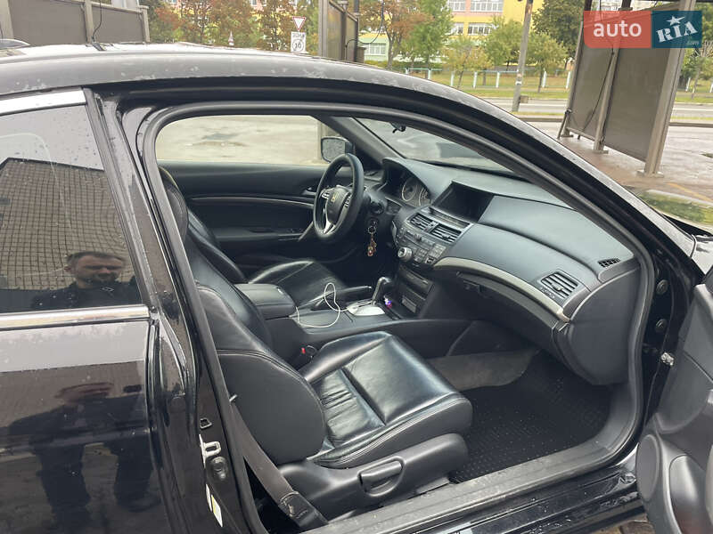 Купе Honda Accord 2008 в Києві фото 15 Купе Honda Accord 2008 в Києві