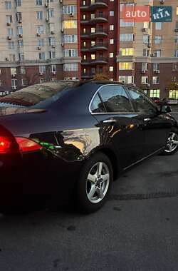 Седан Honda Accord 2005 в Києві