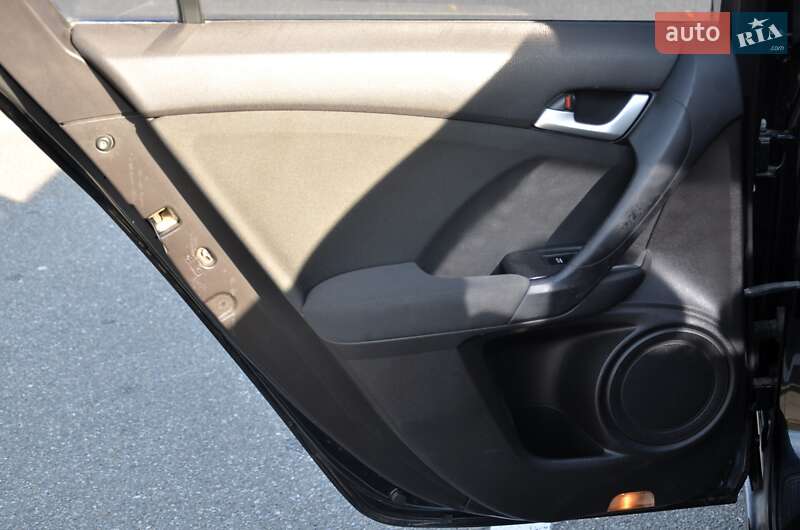 Седан Honda Accord 2012 в Киеве фото 28 Седан Honda Accord 2012 в Киеве