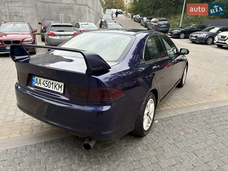 Седан Honda Accord 2004 в Києві