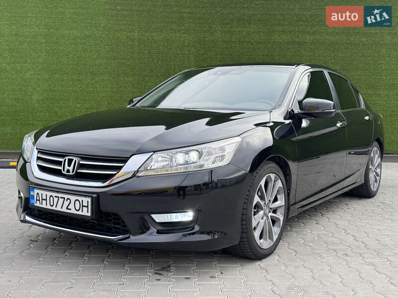 Седан Honda Accord 2013 в Києві
