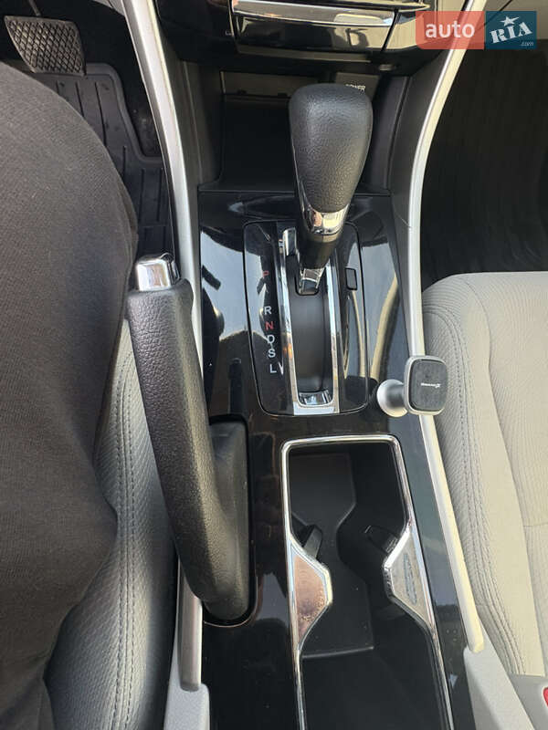 Седан Honda Accord 2017 в Івано-Франківську