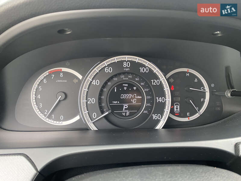 Седан Honda Accord 2012 в Киеве