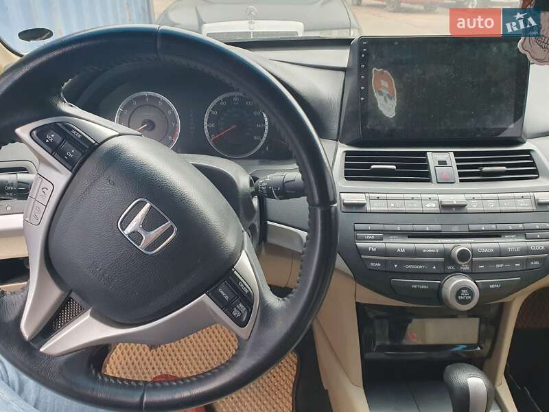 Купе Honda Accord 2011 в Киеве