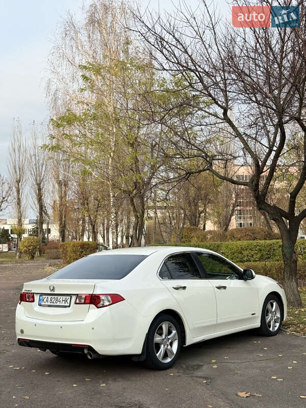 Седан Honda Accord 2008 в Обухове