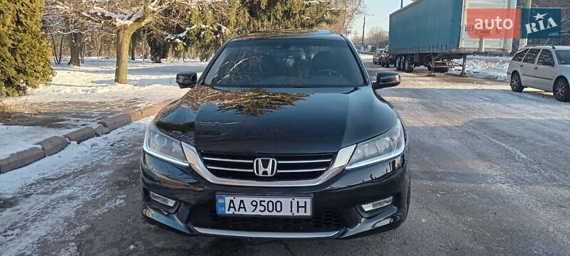 Седан Honda Accord 2012 в Житомире