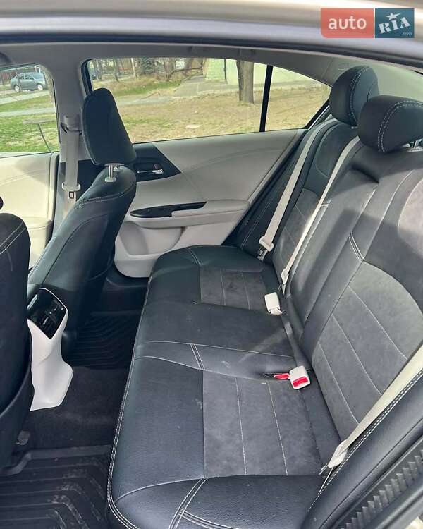 Седан Honda Accord 2014 в Івано-Франківську